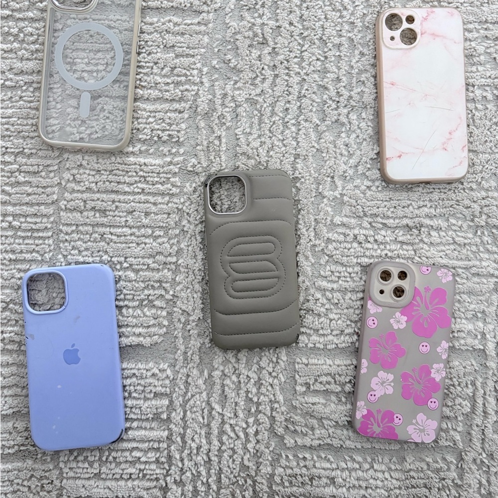 iPhone 13 Phone Case- ARITZIA super puff case